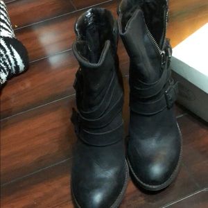Steve Madden Raleigh boots
